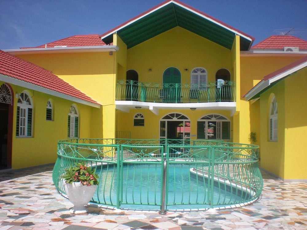 Villa Sonate Runaway Bay Exterior foto