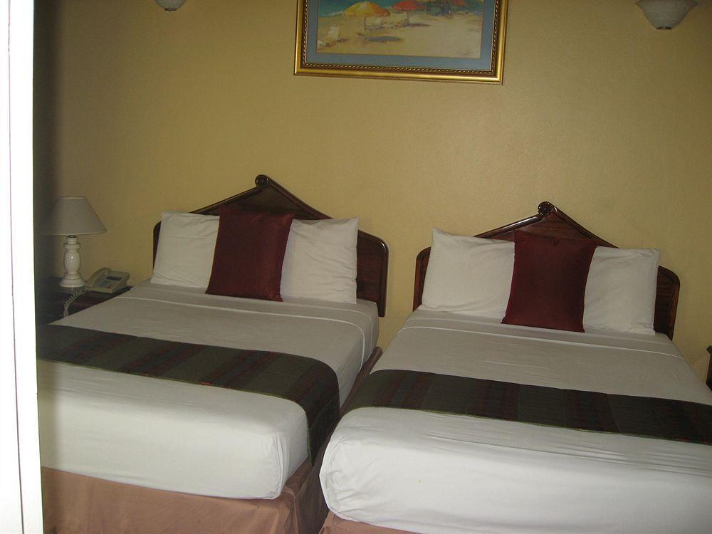 Villa Sonate Runaway Bay Exterior foto