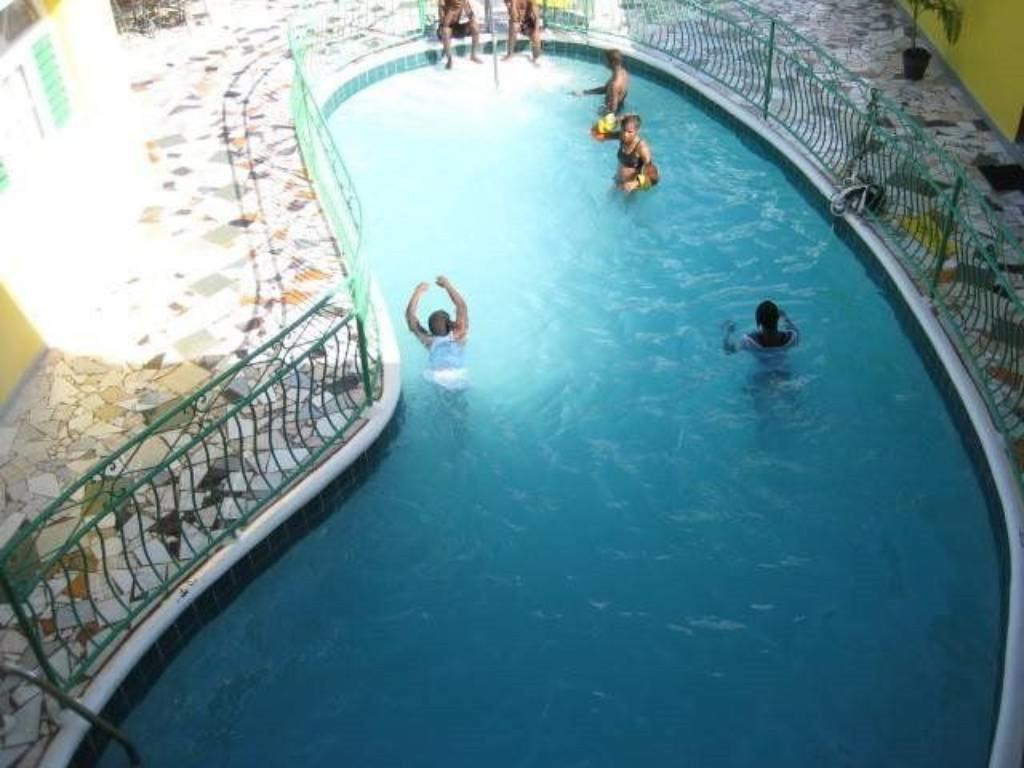 Villa Sonate Runaway Bay Exterior foto