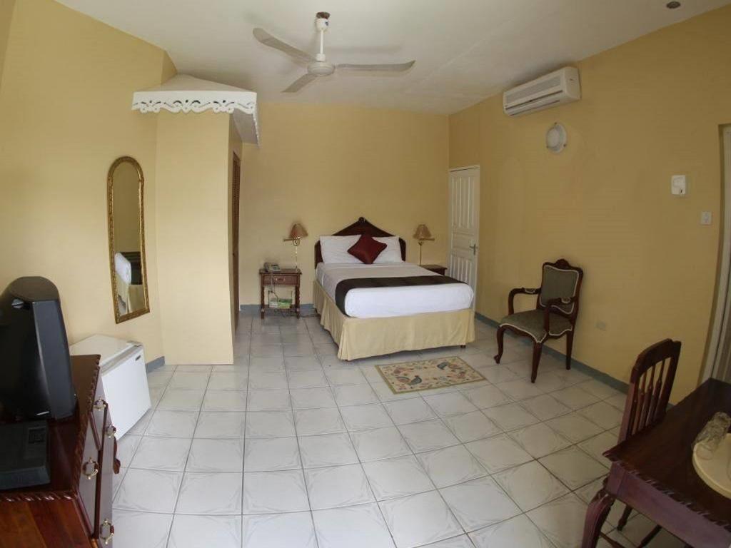 Villa Sonate Runaway Bay Exterior foto